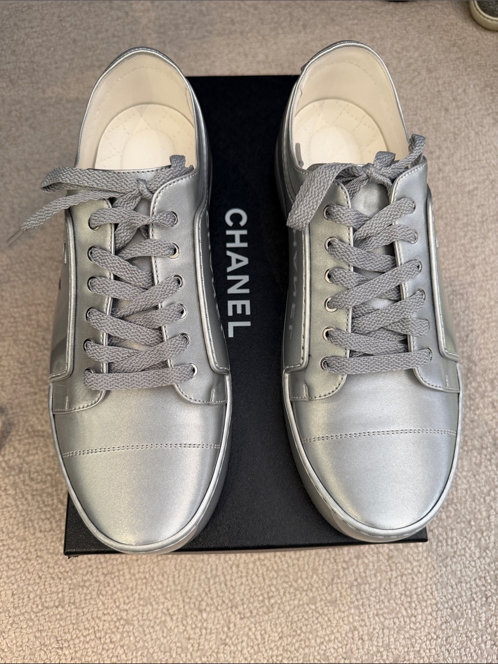 CHANEL Silver Metallic Leather Low-Top Sneakers Size 42/9